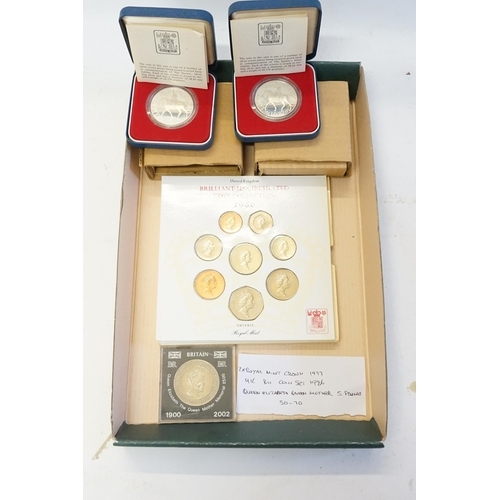 247 - A Tray of Coins to include 2 x Royal Mint Crowns in Boxes, a U.K. B.U Coin Collection 1986 & Queen E... 