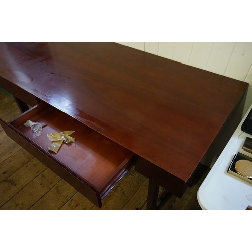 486 - A Modern Mahogany Veneered Table with Two Drawers. Measuring: 161cms across x 71cms deep x 76cms hig... 