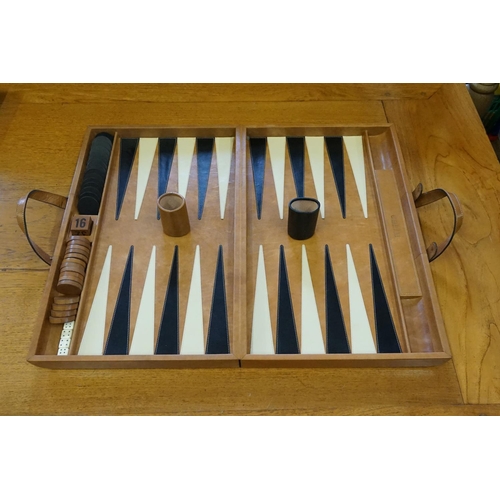 848 - A MICHEAL D'SOUZA FOR MUFTI BACKGAMMON SET.