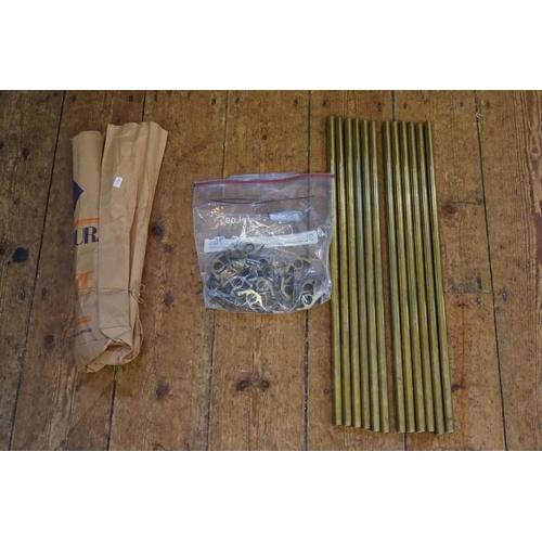 586 - A quantity of Brass Stair Rods & Clips.