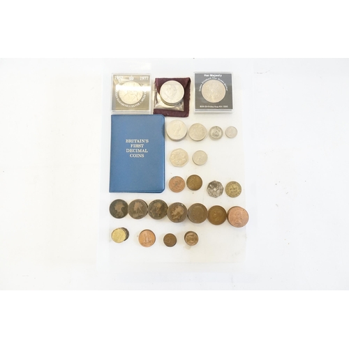 239 - A Collection of Coins to include Crowns, 50p, Pennies, etc.