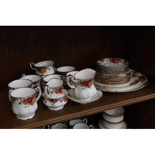 773 - A Royal Albert in the Old Country Roses Tea Set consisting of Cups, Saucers, Serving Plates, Milk Ju... 