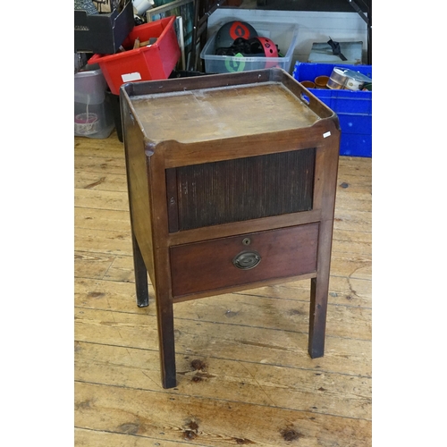 522 - A Georgian Mahogany Tambour Fronted Bedside Table. Measuring: 48cms x 43cms x 77cms high.