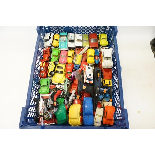 186 - A Tray of Play Worn Diecast to include Matchbox, Corgi Juniors, Dinky, etc. (50+).