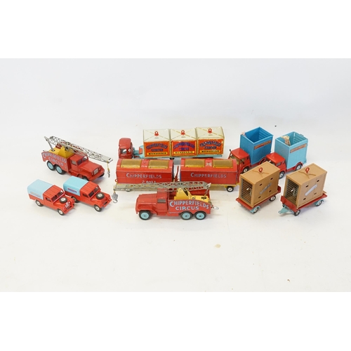 85 - A Collection of Original 1960s Good Condition, some repainted Corgi Chipperfield's to include 2 x 50... 