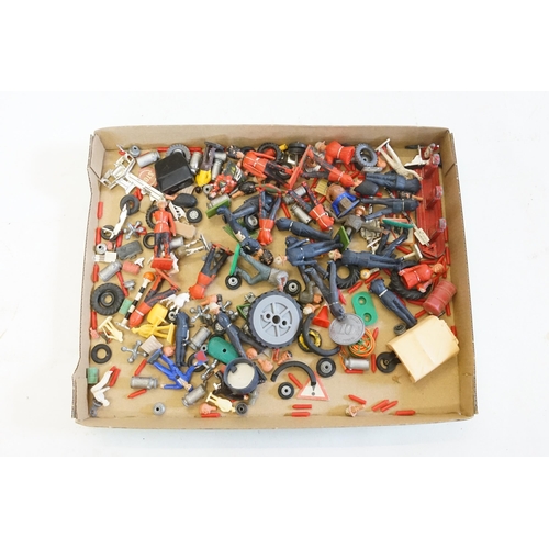 578 - A Tray of Figures to include Britains, Matchbox set of Pumps, Wheels, Tyres, etc.