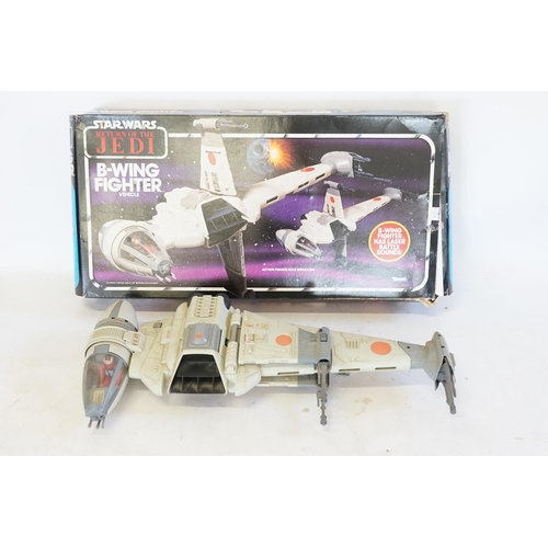 621 - A Star Wars Return of the Jedi 1984 Kenner B-Wing fighter, in box. Not checked for contents.