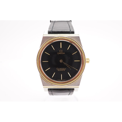 143 - A 1978 Omega constellation 20mm watch, 1351 caliber, quartz movement, Bi metal (steel & gold), black... 