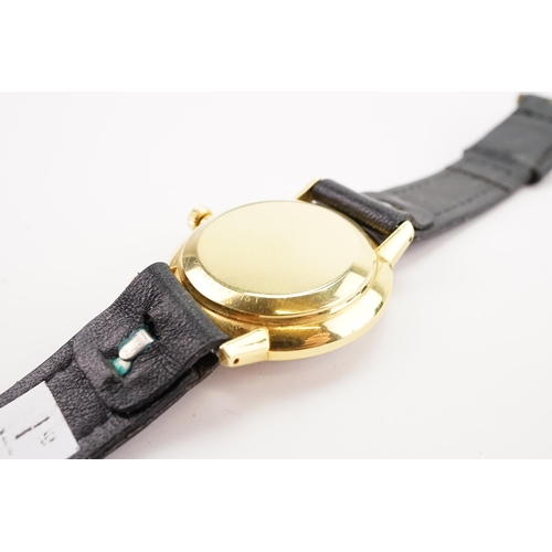 155 - A gold plated Tissot Sea Star Seven automatic watch, silver dial, leather strap and plated buckle. C... 