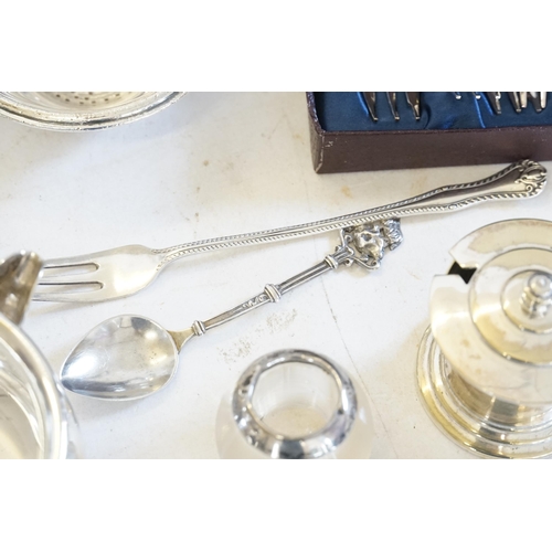 78 - A Collection of Silver Plated items to include a Four Piece Cruet Set, Sugar Bowl, Cream Jug, Mustar... 