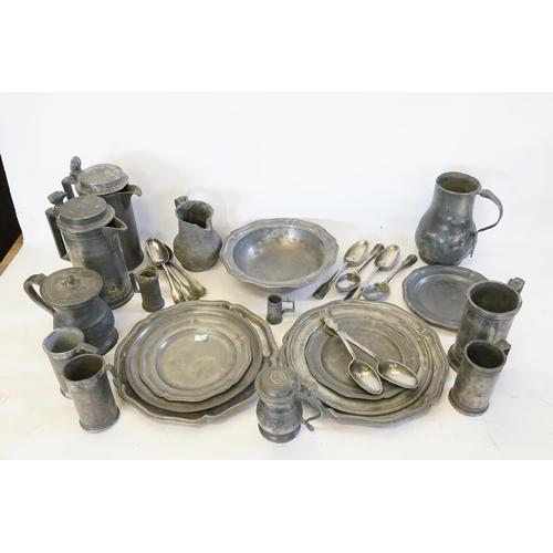 338 - A Collection of Pewter to include Beer Flagons, French Hen, Covered Tankard, Ale measures, Pewter Sp... 