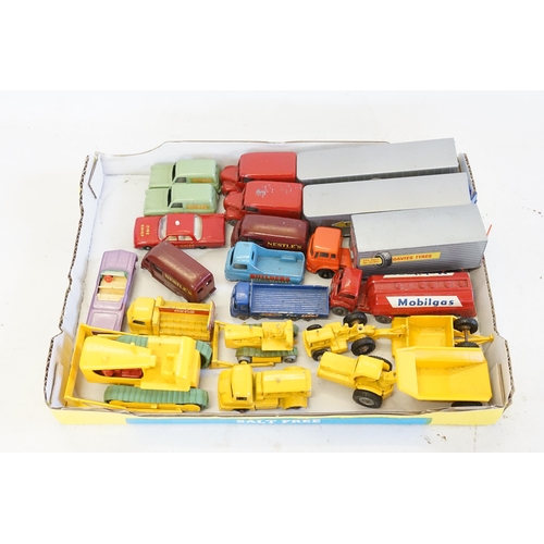 975 - A collection of 19 x Matchbox 1/75 models in varying conditions from Good/Excellent along with a Kin... 