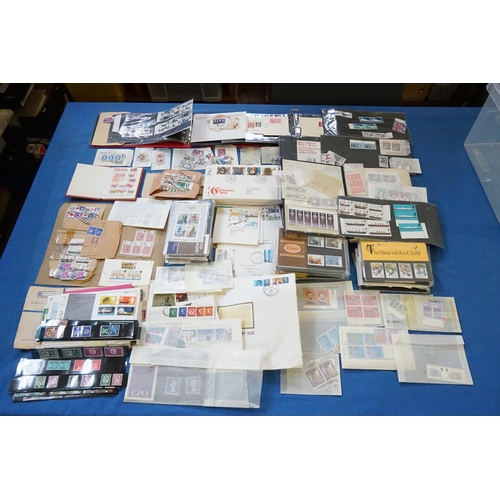 322 - A General Collection of Stamps to include FDC's, Mint Stamps, 1960s, 1970s & 1980s. Needs Viewing.