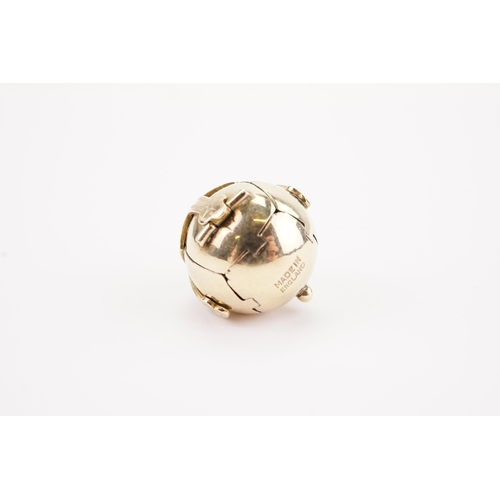 135 - A 9ct Gold & Silver Gilt Antique Masonic Ball Charm. Weighing: 13.3 grams.