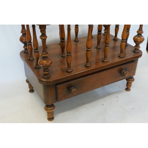 591 - A Victorian Mahogany & Beech Framed Canterbury fitted with a Single Drawer with turned supports. Mea... 