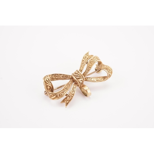 188 - A 9ct gold bow brooch. Weight 3.6g.