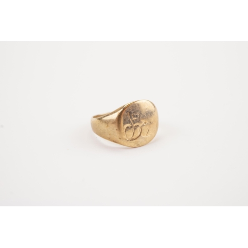 197 - A unmarked signet ring. Weight 3.5g.