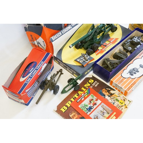 1010 - A Collection of Military Britains models & Crescent Models to include a Britains No: 9745 