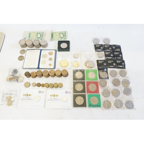 240 - A Large collection of Coins to include 50+ Commemorative Coins, 2 x £1 Notes, Two Half Crowns, D-Day... 