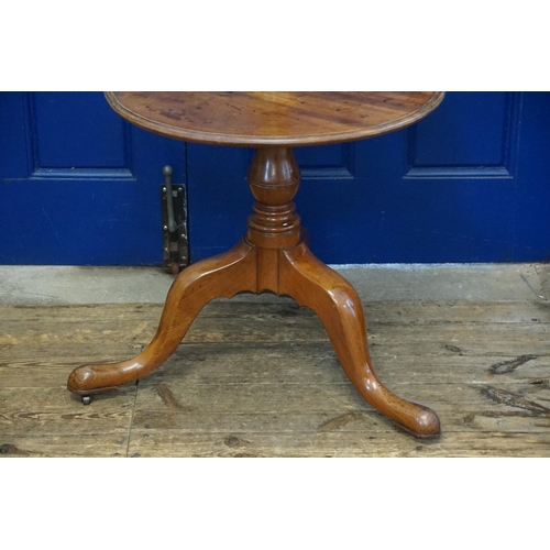 496 - A Victorian Mahogany Three Tiered Dumb Waiter resting on a Tripod Base. Measuring: 123cms high.