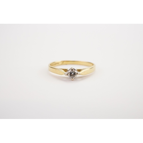 142 - A 18ct Gold Single Diamond engagement Ring. Size 0.1ct. Weight 1.4g. Size J.