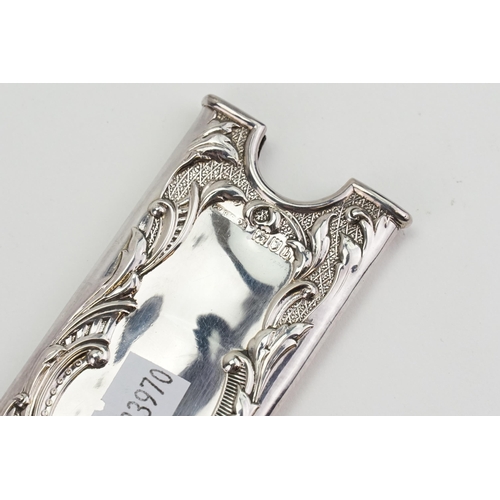 70 - A 1903 Art Nouveau Silver Card Case. Weight 34g.