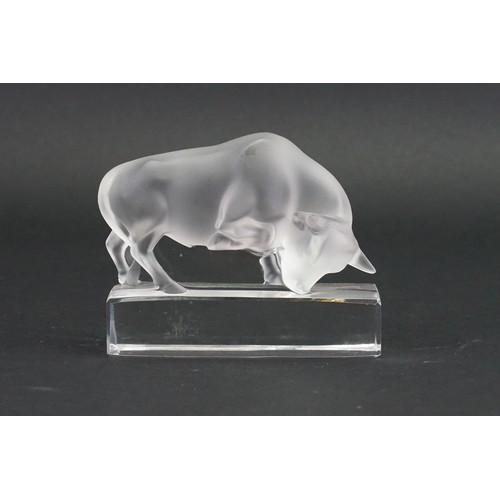 715 - A Lalique study of a Taureau bull.