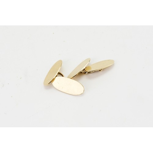 6 - A Pair of 9ct Gold Gentleman's Cufflinks. Weight 4g.