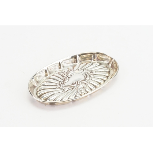 11 - A Silver Pin Dish. Weighing: 30 grams.