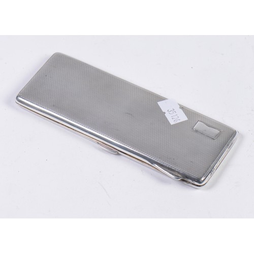 59 - A Ladies Silver Cigarette Case with engine turned decoration. Weighing: 118 grams.