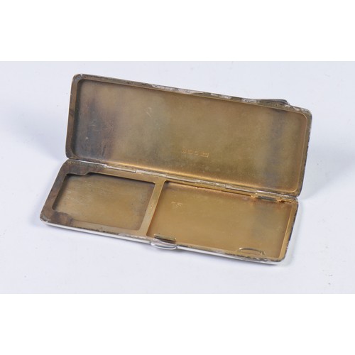 59 - A Ladies Silver Cigarette Case with engine turned decoration. Weighing: 118 grams.