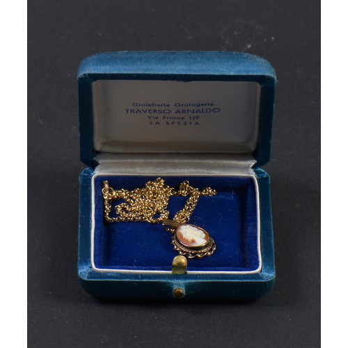 139 - A 9ct Gold mounted Cameo of a Young Girl along with a 9ct Gold Chain. Measuring: 52cms long. Weighin... 