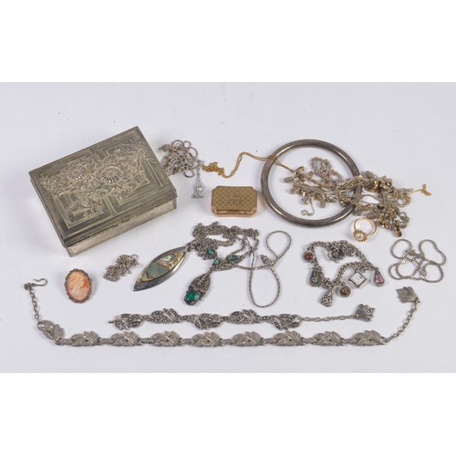 165 - A Collection of Chain, Necklaces, Pearls, Slave Bangle, etc. Along with a Silver Coloured Jewellery ... 