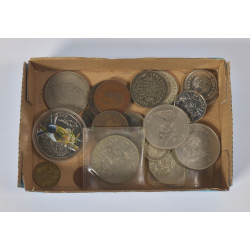 232 - A Tray of Coins to include an American Liberty Dollar dated 1976, a 1941 & 1947 Half Crowns, a 1948 ... 