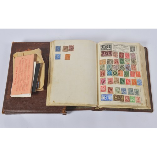 258 - A Movaleaf Stamp Album containing a Collection of Stamps to inclde New Zealand, Great Britain, Canad... 