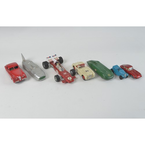 920 - A Tray of 5 Original 1950s Dinky models to include the MG Record Car, Streamlined Racing Car, Jaguar... 