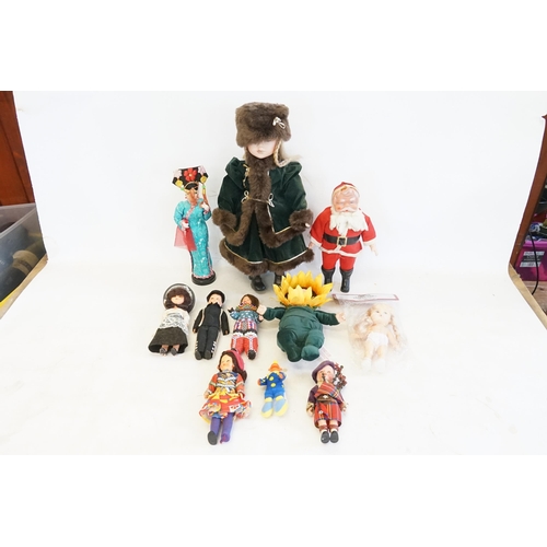 1078 - A Large Russian Doll on stand, an Unopened Poupee Cindy Doll along with 8 other collectable Dolls.