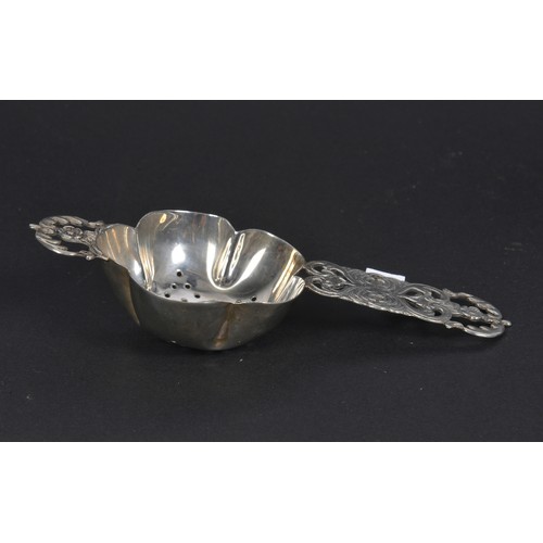 58 - A Silver Peruvian Mate Strainer.