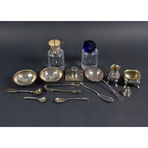 70 - A Silver Tea Strainer, two Silver Bon Bon Dishes, a Tot Cup, etc. Weighing 99 grams.