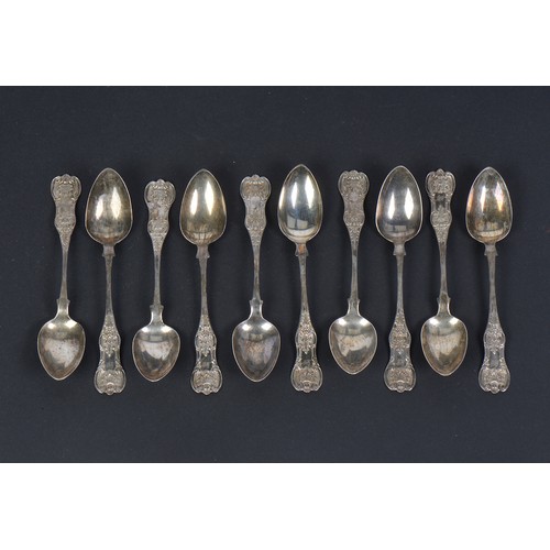 81 - A Set of Nine Single Struck Queen's pattern Tea Spoons. Hallmarked: Glasgow A. Maker: DMCD. Weighing... 