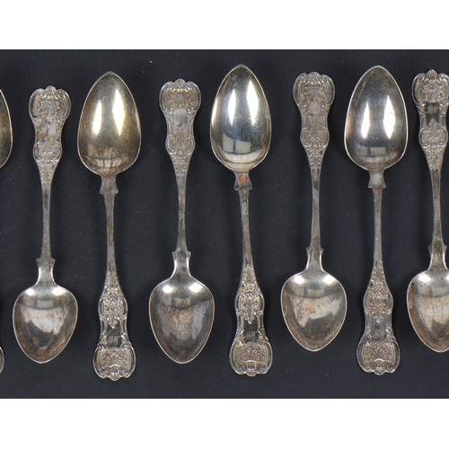 81 - A Set of Nine Single Struck Queen's pattern Tea Spoons. Hallmarked: Glasgow A. Maker: DMCD. Weighing... 