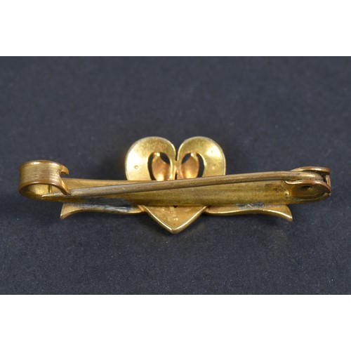 198 - A Victorian Pearl True Lovers Knot Brooch.