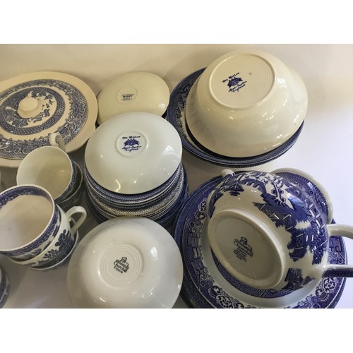 785 - A Collection of Blue & White Dinner & Tea China to include Churchill, Woods & Sons, Alfred Meakin, e... 