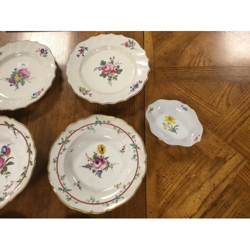 793 - A Set of Three Meissen Porcelain Green Rope & Entwinned Leaf Floral Sprig decorated Soup Bowls & a P... 