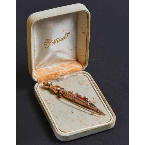 31 - A 9ct Rose Gold Scottish made Dirk Brooch in an engraved mount set with Jasper & Carnelian.