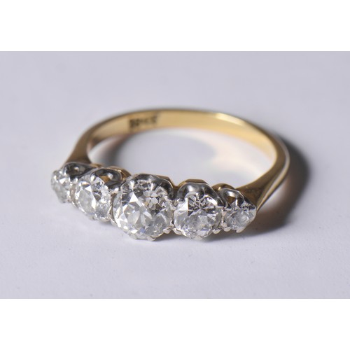 40 - A Ladies 18ct Gold Five Stone Diamond Ring. Size: N. Weighing: 3.6grams.