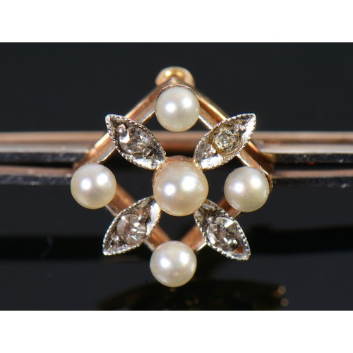 66 - A 15ct Gold & Platinum faced Diamond & Pearl Leaf Brooch. Weighing: 2 Grams.