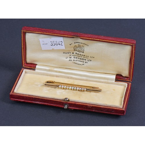 67 - A Vintage Gold & Platinum faced Pearl Line Brooch contained in an Original Box. Weighing: 3.8grams.