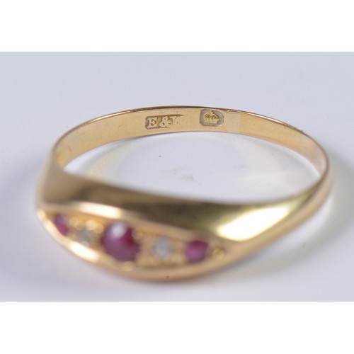 75 - A Victorian Gold Ruby & Diamond set Dress Ring. Size: P. Weighing: 1.9 grams.