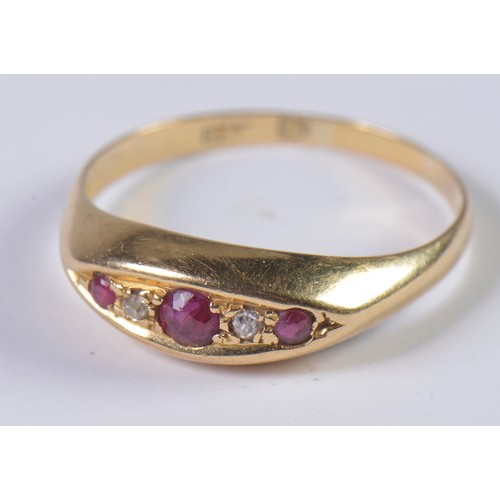 75 - A Victorian Gold Ruby & Diamond set Dress Ring. Size: P. Weighing: 1.9 grams.